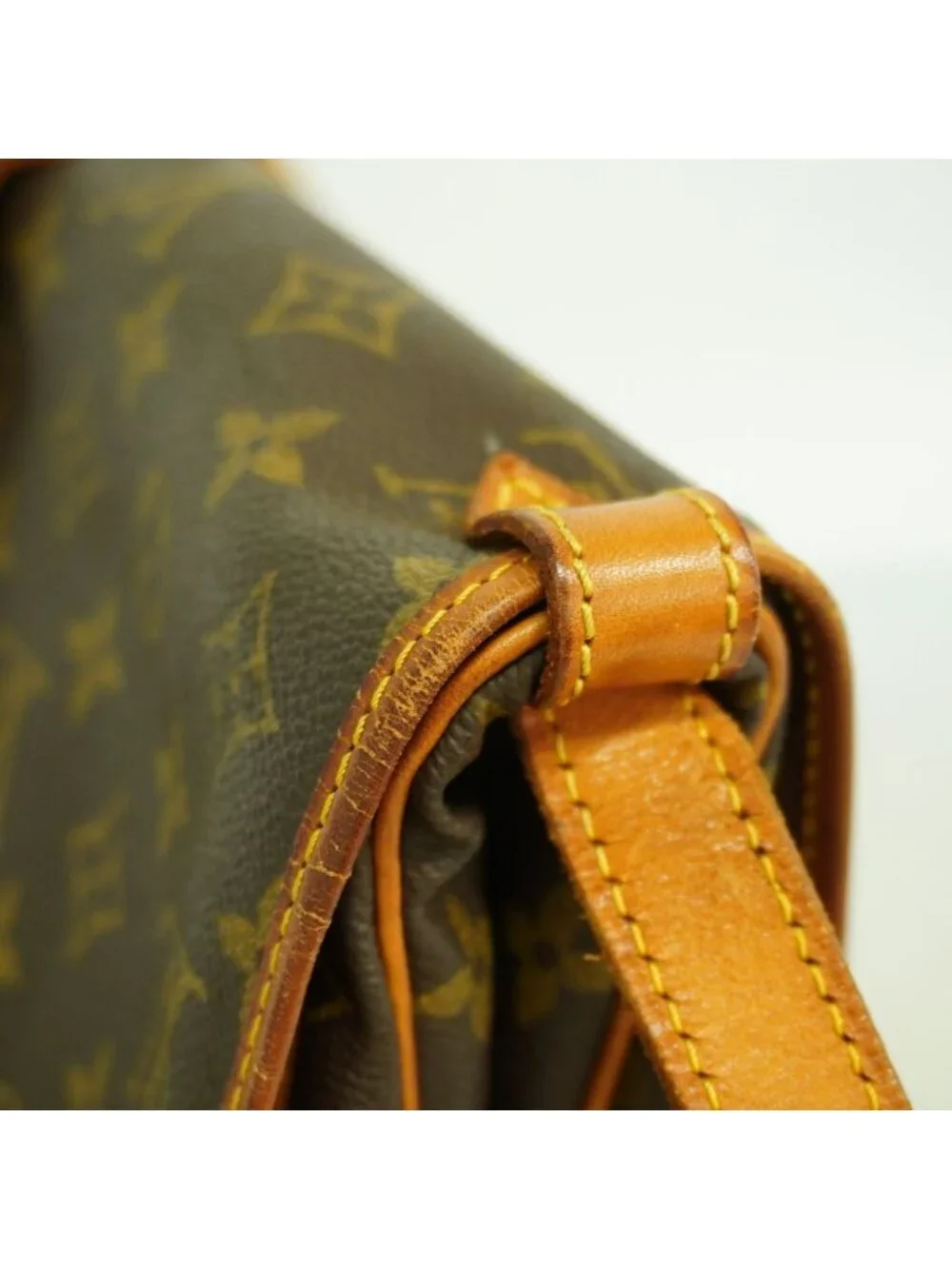 Louis Vuitton Shoulder Bag Monogram Saumur 30 Brown